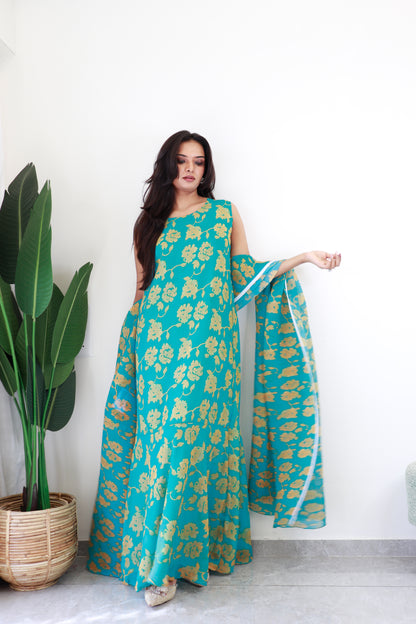 1   Min  Pre Draped Saree Gown Crush With Aqua Green Colour